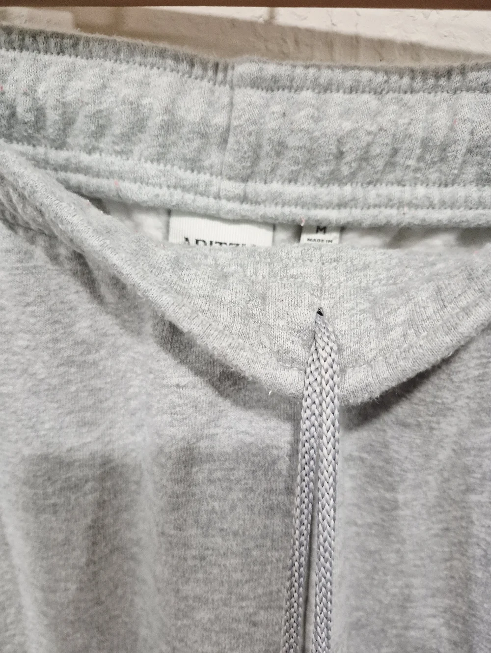Aritzia Tna Cozy Fleece Grey Mega Cargo Sweatpant - Picture 3 of 10